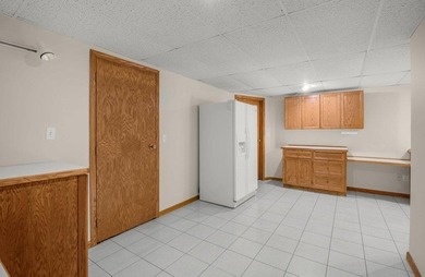Enjoy easy, single-level living in this beautifully maintained - photo 16