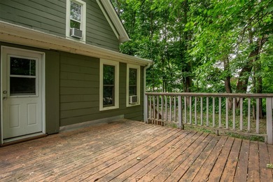 Excellent investment opportunity in this thoughtfully maintained - photo 18