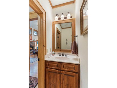 Welcome to Hampton Glen -a home on the plateau, a refined - photo 22