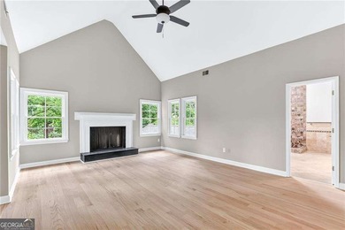 Experience exceptional lakefront living in this stunning 5 - photo 23