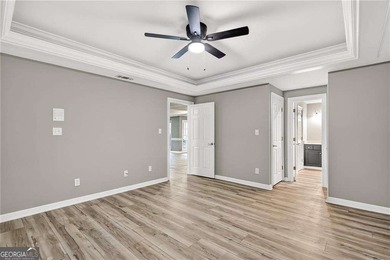 Experience exceptional lakefront living in this stunning 5 - photo 43