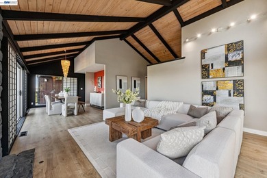 Welcome to this stunning Reliez Valley residence, perfectly - photo 8