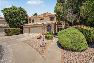 Stunning two-story home in Catalina Bay at The Islands! Situated - photo 3