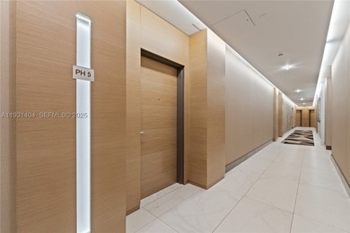 Exclusive fully furnished Penthouse featuring ARTEFACTO - photo 3