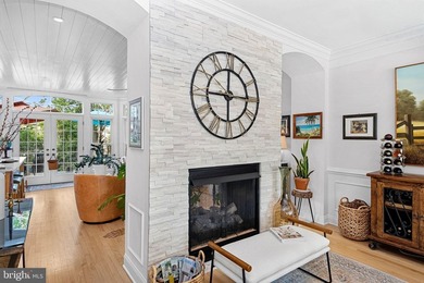 Welcome to the prestigious gated golf course community of River - photo 8