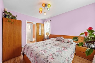 Welcome to your dream home in Sheepshead Bay! This stunning - photo 12