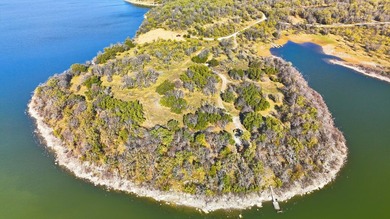 A rare opportunity to own approximately 84 acres of premier Lake - photo 14
