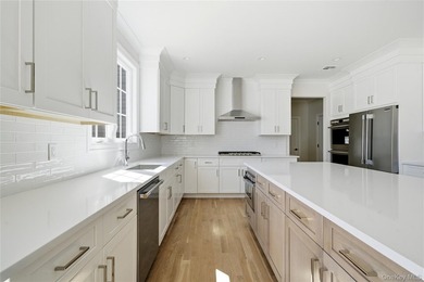 Welcome to this beautifully crafted 5 bedroom, 3 full bath home - photo 18