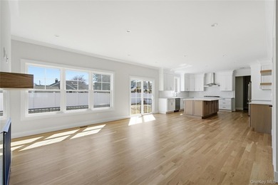 Welcome to this beautifully crafted 5 bedroom, 3 full bath home - photo 19