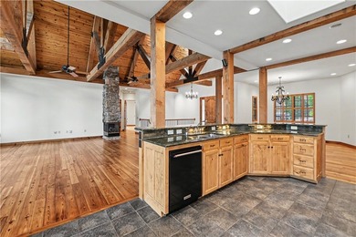 The Keowee Life awaits you at 3 Horizon Pointe. This luxury home - photo 21