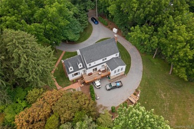 Welcome to this beautifully maintained 3,068 sq. ft. Colonial - photo 26