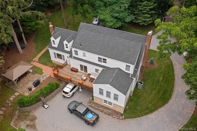 Welcome to this beautifully maintained 3,068 sq. ft. Colonial - photo 27