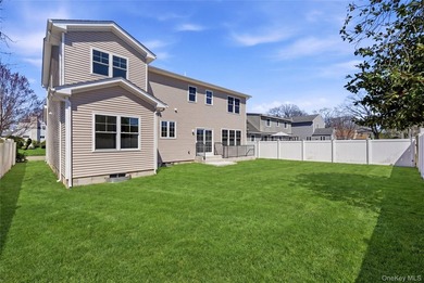 Welcome to this beautifully crafted 5 bedroom, 3 full bath home - photo 39