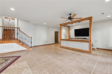 The Keowee Life awaits you at 3 Horizon Pointe. This luxury home - photo 42