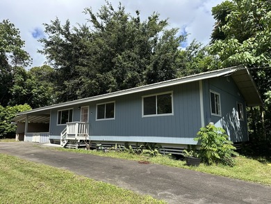 Welcome to this well-maintained 3-bedroom, 2.5-bath home on - photo 2