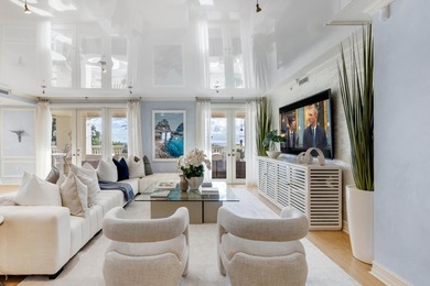 Spectacular and rarely found direct oceanfront villa with - photo 9