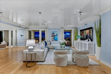 Spectacular and rarely found direct oceanfront villa with - photo 10