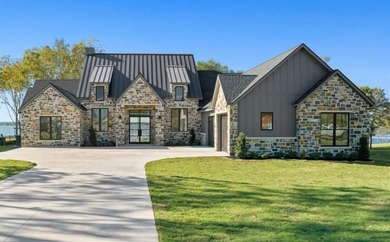 Lake Home For Sale in Corsicana, Texas