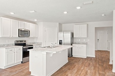 Spacious 5-bedroom, 3-bath home tucked into one of Pensacola's - photo 11