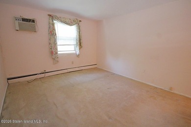 Excellent opportunity to own a 2-family semi-attached home in a - photo 12