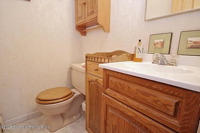 Excellent opportunity to own a 2-family semi-attached home in a - photo 14