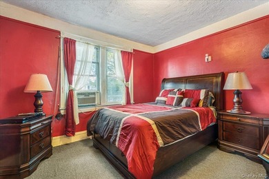 East Flatbush Opportunity! Welcome to this solid 3-bedroom, 2 - photo 17