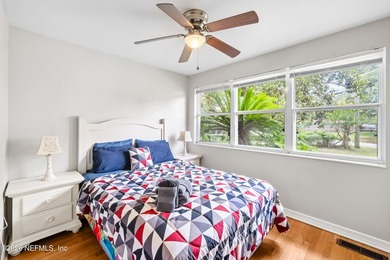 Welcome to your move-in-ready retreat just steps from NAS - photo 18