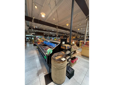 This strategically located grocery store presents an outstanding - photo 19