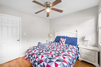 Welcome to your move-in-ready retreat just steps from NAS - photo 19