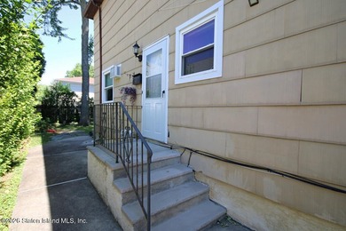 Excellent opportunity to own a 2-family semi-attached home in a - photo 19