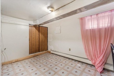 East Flatbush Opportunity! Welcome to this solid 3-bedroom, 2 - photo 20