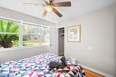 Welcome to your move-in-ready retreat just steps from NAS - photo 20