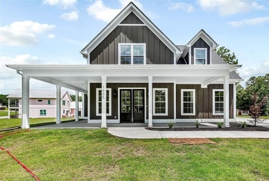 Craftsman-style 4-bedroom home featuring an attached side-entry - photo 20