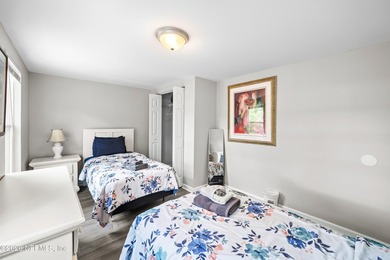 Welcome to your move-in-ready retreat just steps from NAS - photo 21