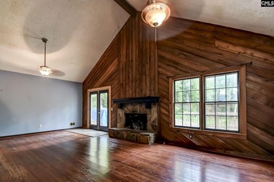 Great opportunity to build instant equity! This home is perfect - photo 3