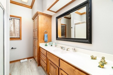 This home is turn key! Experience the pinnacle of luxury living - photo 25