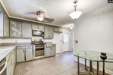 Great opportunity to build instant equity! This home is perfect - photo 7