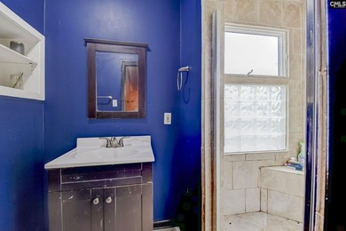 Great opportunity to build instant equity! This home is perfect - photo 10