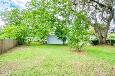 Welcome to your move-in-ready retreat just steps from NAS - photo 38