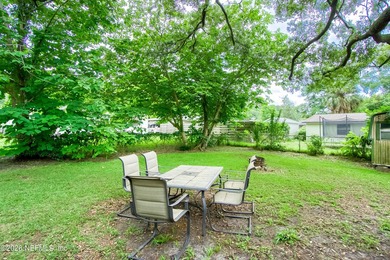 Welcome to your move-in-ready retreat just steps from NAS - photo 42