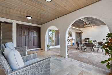 Fully Remodeled Home with Bonus Room & 3-Car Garage in Kona - photo 5