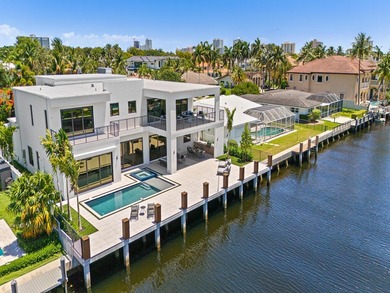 Luxury redefined in this newly constructed waterfront estate - photo 2