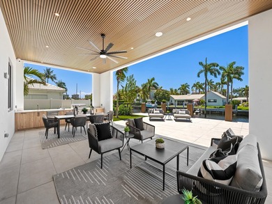 Luxury redefined in this newly constructed waterfront estate - photo 6