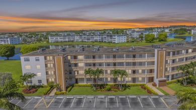 Lake Condo For Sale in Boca Raton, Florida