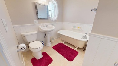 Amazing property 20 min outside of Topeka. Custom built property - photo 33