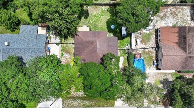 Welcome to this charming 2-bedroom, 2-bath home with a versatile - photo 43