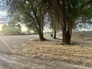 (private lake, pond, creek) Acreage For Sale in Greybull Wyoming