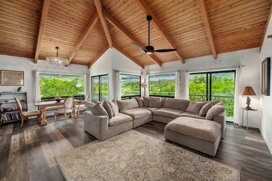 Nestled in the heart of Kilauea, this thoughtfully designed and - photo 3