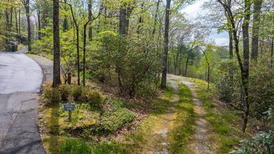 376 Heaton Forest Road enjoys a prime location in High Hampton - photo 16