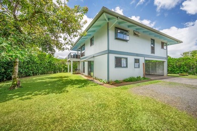 Nestled in the heart of Kilauea, this thoughtfully designed and - photo 7